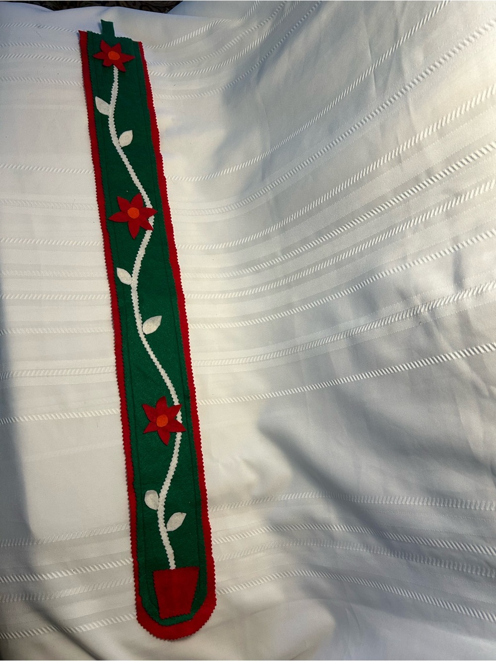 Vintage Red Green Christmas Poinsettia Window Wall Hanging Holiday Home Decor